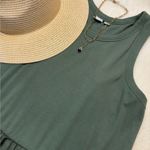 Green tiered midi dress - Picture 4 of 5